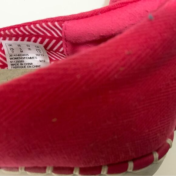Cloudsteppers by Clarks Step Glow Slip Pink Canvas Loafer Flats Shoes Womens 5M - Picture 6 of 10